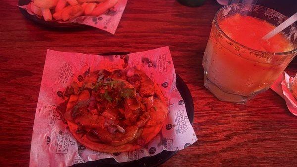 Tostada de Aguachile negro