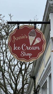 Annie's Ice Cream Shop