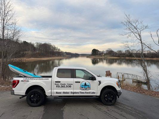 We deliver bulk kayak and canoe rentals to Tims Ford and Normandy lake! Book now!
