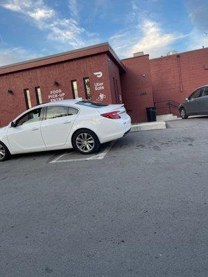 Waiting To Get My Text From Grub Hub ... you can only order online from door dash or grub hub here FYI!!!