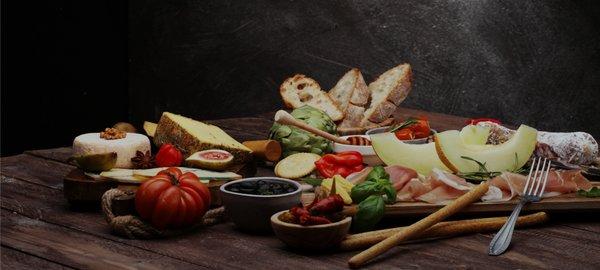 Mediterranean Table offers best products from the Amalfi Coast