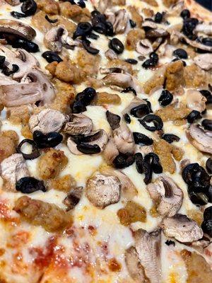 Island Park Pond's Lodge LLC