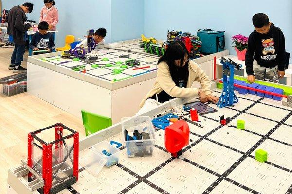 Magikid Robotics Lab