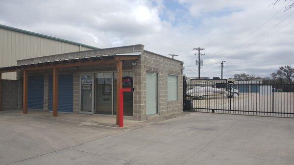 Ten Oaks Storage - Boerne