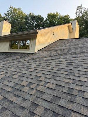 Peakline Roofing