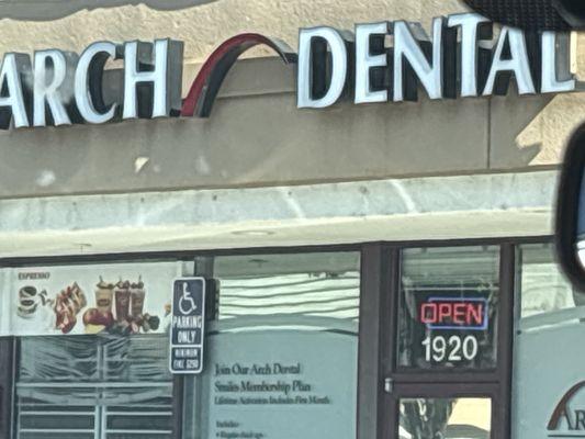 Arch Dental
