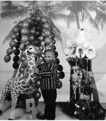 Freda Extravagant Balloons