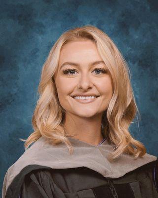 Dr. Isabel Smith, DC