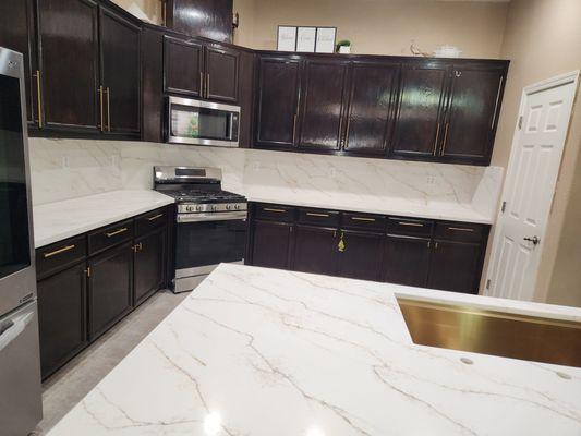Carlos Kitchen Countertops & Flooring