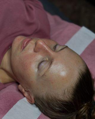 Dermaplane Facial