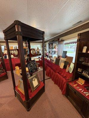 Personal Touch Engraving & Gifts