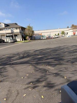 Entrance to the car wash Shell on East Cotati