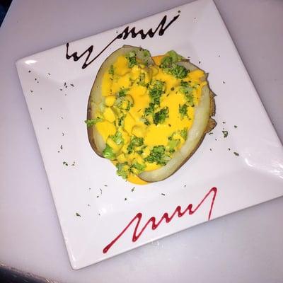 Baked Potato with broccoli and cheese