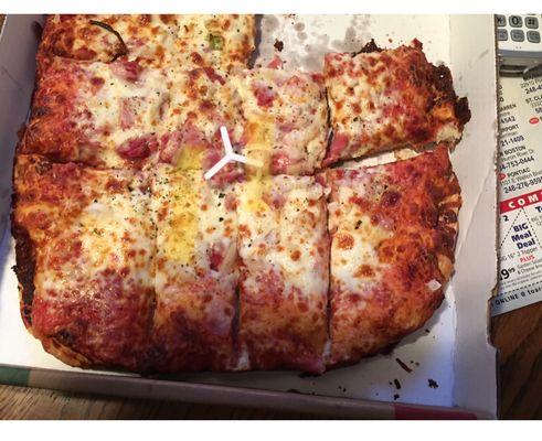 This is NOT A DEEP DISH!