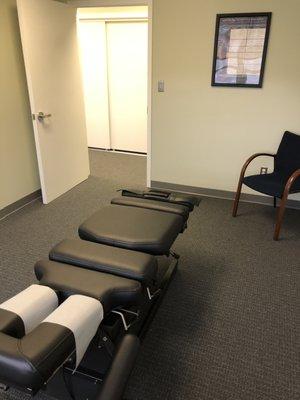 Flexion-Distraction Table