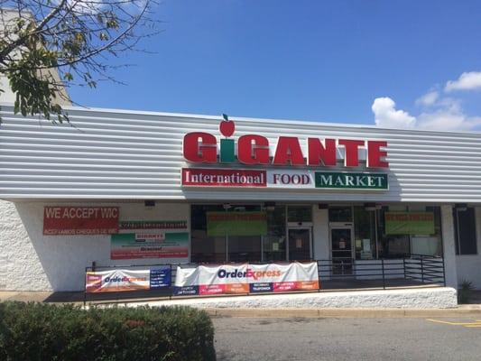 Gigante International Food Market