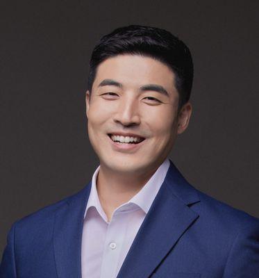 Through life-changing experiences, I finally discovered my life's purpose: to help others.