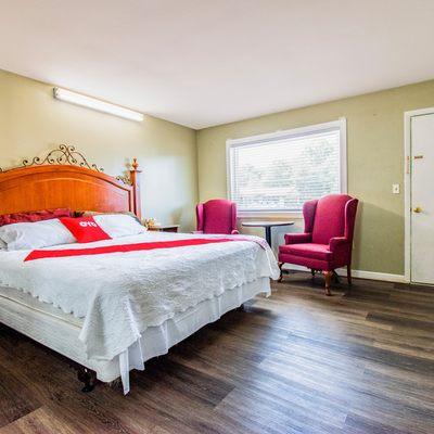 OYO Hotel Calhoun I-75