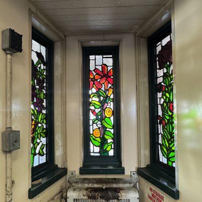 174th St Subway Station (2,5) - Daniel Del Valle "A Trip Up the Bronx River" 2004, Outbound Vestibule