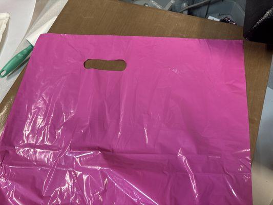 Inferior Retail Bags purchased from this shady company.