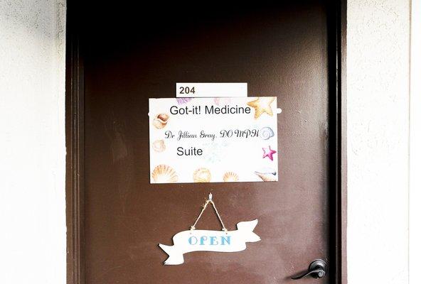 Suite 204
Front Entrance