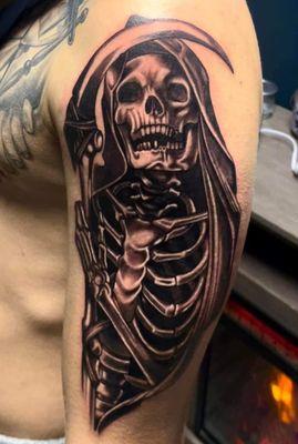 Fade To Black Tattoo Studio