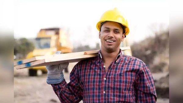 We Offer hands on Training in solar panel, irrigation and Water filtering systems for our Formerly incarcerated clients and their families