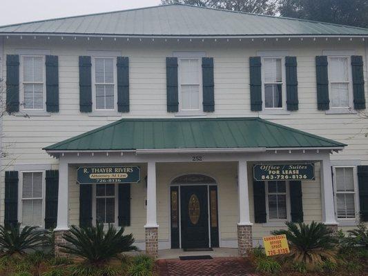 Rivers R Thayer Jr Atty