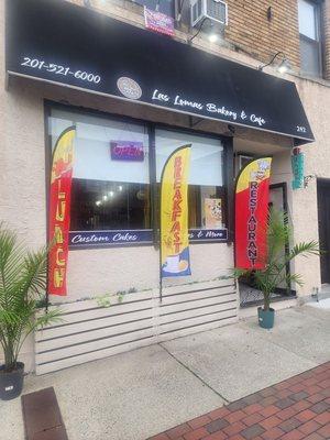 Las Lomas Bakery & Cafe