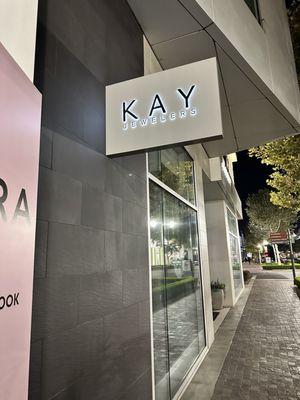 Kay Jewelers Victoria Garden
