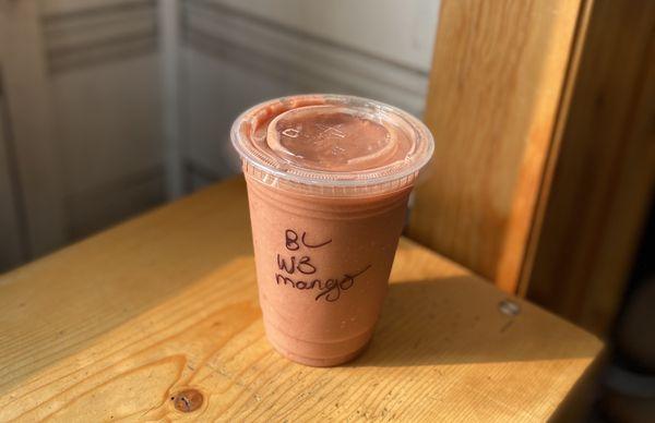 Wildberry & Mango Fruit Smoothie