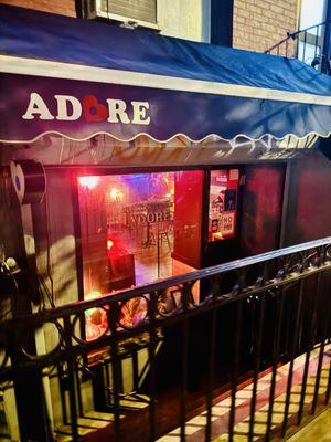 Adore