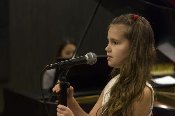 Netahlia, one of our budding vocal students, sings "Dear Theodosia" from the musical Hamilton at our recital on May 13th 2017!