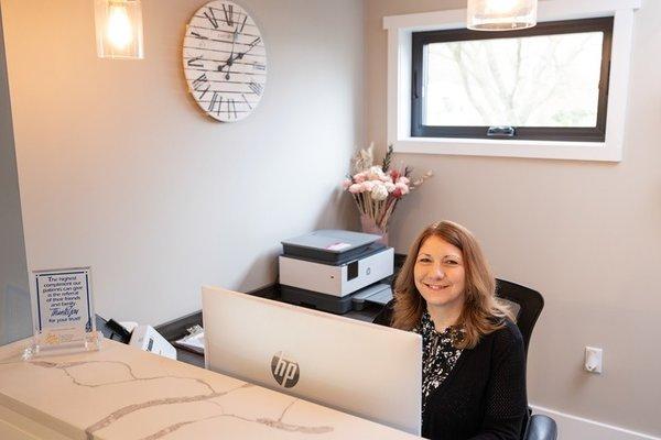 Constandelis Dental: Dena Constandelis DMD