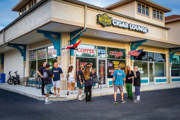 Holy Smoke Cigar Cafe