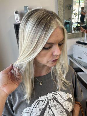 E Hair Specialist