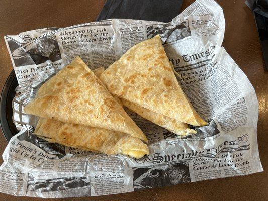 Cheese quesadilla - happy hour