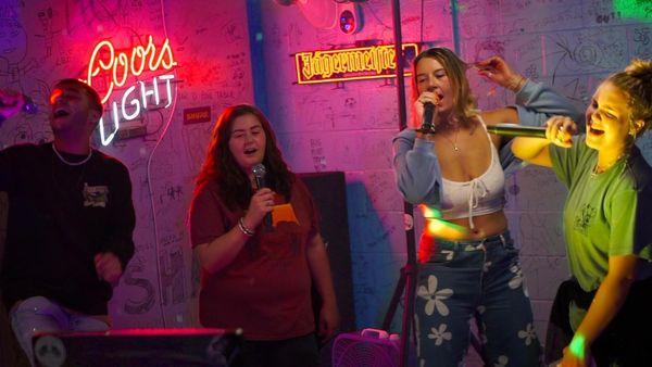 Sharkies Bar & Thrifty Bottle Shop