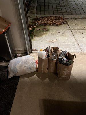 This is how you show up to one of there rental properties already has trash and dirty oven.