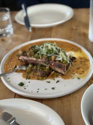 Special appetizer of the day that has mushrooms and bone Marrow