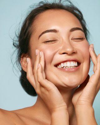 Learn how to get glowing skin and glowing confidence