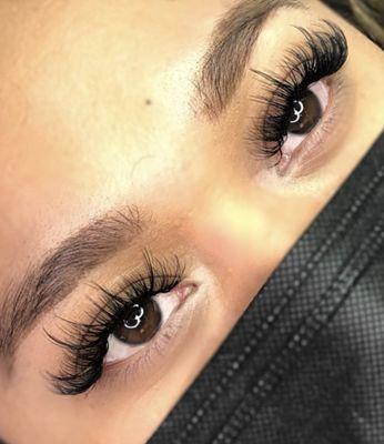 Lanie Lashes Beauty Bar