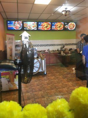 Restaurant Next door