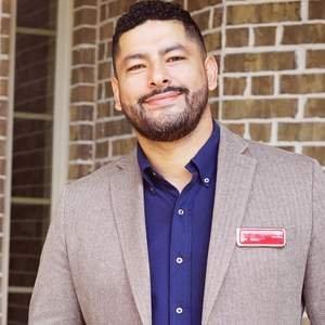 Transito Montiel | Avenue 33 Creative Realty Group