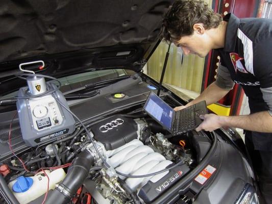 Capozzi's Custom Car Line