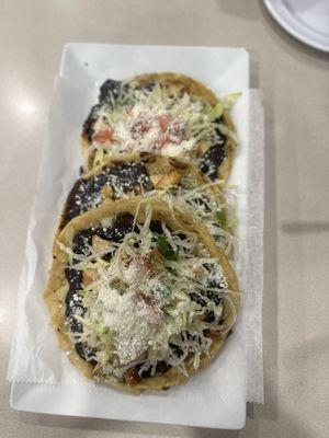 Sopes with chicken. Very good
