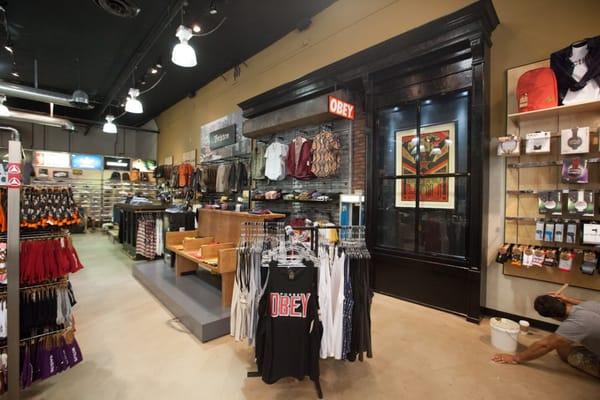 Greydog Signs & Displays