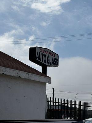 Cheap Price Auto Glass