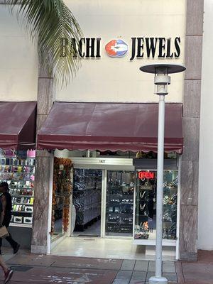 Watch- & Jewelry Repair at our location