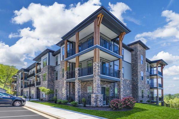 Enclave Piney Mountain